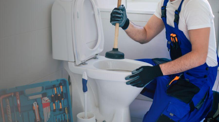 Professional emergency plumbing in Flatonia, TX